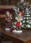 Preview: Goebel Ein Kranz zum Advent Winterwald Wintermärchen Mädchen mit Weihnachtskranz NEUHEIT 2025