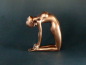 Preview: Parastone Body Talk Yoga Figur Kamel Ushtrasana camel pose Skulptur Statue Frau Museumsshop
