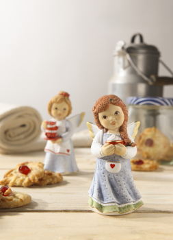 Goebel Heiße Schokolade Nina & Marco Engel Nina mit Tasse NEUHEIT 2026 Weihnachtsbäckerei Engel