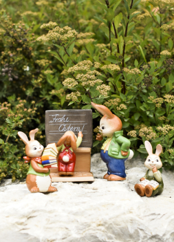 Goebel Figur Hasenschule - Das wünsch ich Dir - Ostern Hase an der Schultafel