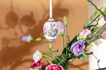 Preview: Rosenthal Hutschenreuther Porzellan-Ei Das Ei 2026 Porzellan-Ei Jahresei Hase mit Tulpen