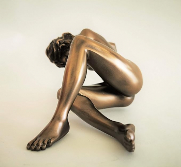 Parastone Body Talk nude female woman supp. Skulptur Statue Akt Frau liegend Museumsshop