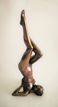 Parastone Body Talk Yoga Salamba Sarvangasana Statue Frau Museumsshop