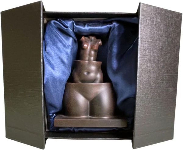 Parastone Pocket Art - La Folie des Grandeurs – Replik nach René Magritte - Museums Miniaturskulptur