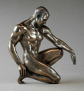 Parastone Body Talk Man männlicher Akt kniend Skulptur Statue Mann Museumsshop